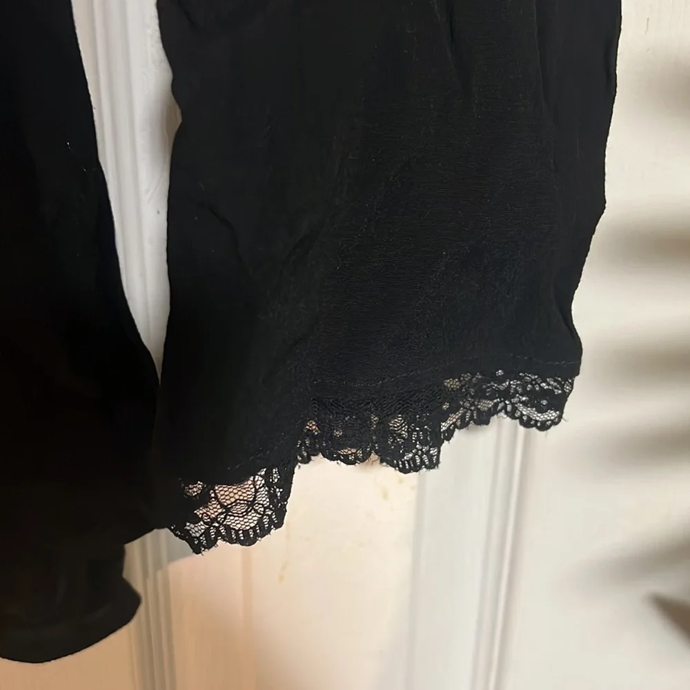 For Love and Lemons Ellery Blouse - Picture 7 of 10